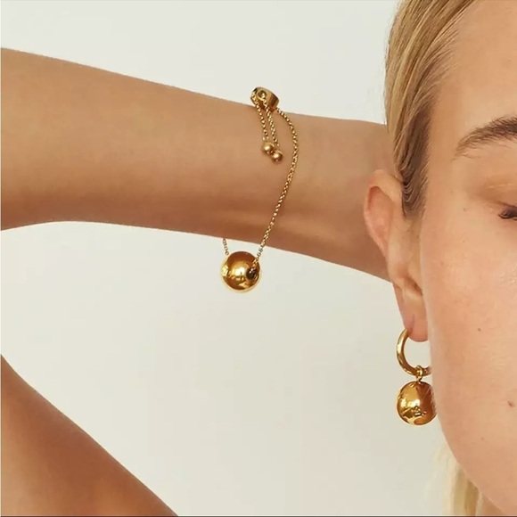 18K Gold Plated Ball Pendant Chain Pull Bracelet - Picture 6 of 7